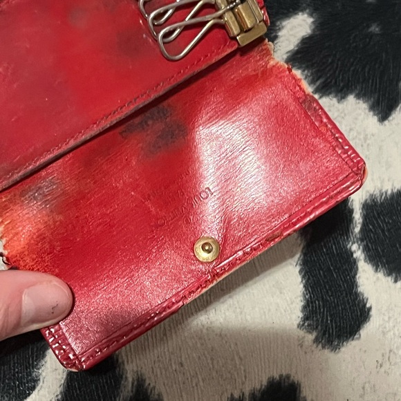Louis Vuitton Red EPI Leather Four Key Holder CA1915 - Picture 7 of 16